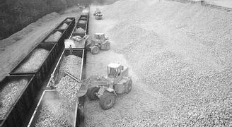 高服篩機(jī)山東某石灰石篩分配套振動(dòng)篩改造項(xiàng)目