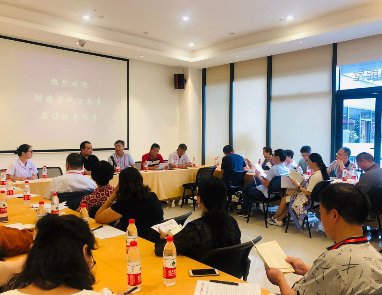 區(qū)政協(xié)教科衛(wèi)體委開展區(qū)“互聯(lián)網(wǎng)+醫(yī)療健康”和社會辦醫(yī)工作視察活動