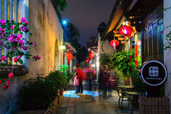 2017鼓樓區(qū)“元宵燈會(huì)”攝影比賽獲獎(jiǎng)作品及名單公布